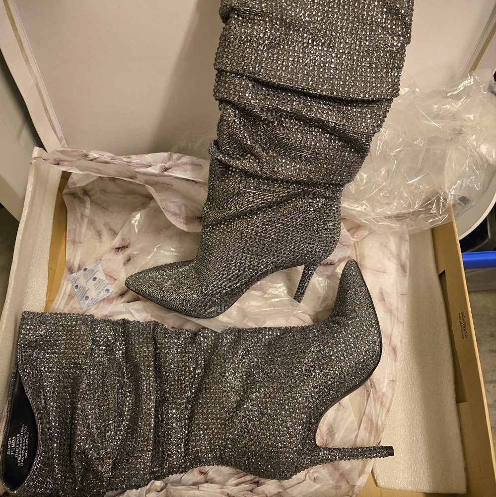 Jessica Simpsons rhinestone boots